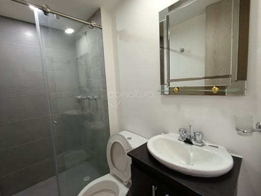 Apartamento de 3 alcobas en arriendo en San German, Medellín, 77 m² · foto 10 de 13