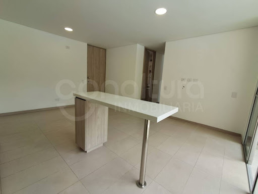 Apartamento en arriendo en Loma De San Jose, Sabaneta · foto 3 de 20
