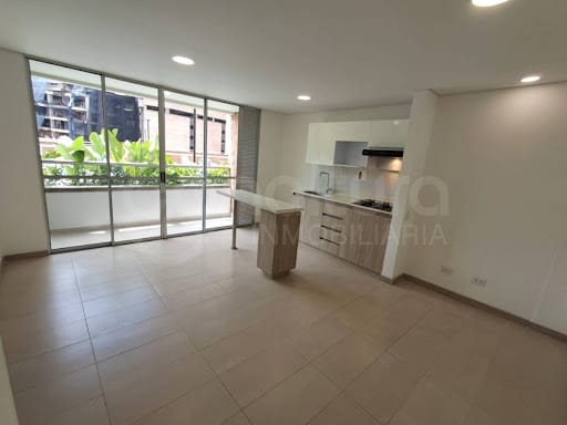 Apartamento en arriendo en Loma De San Jose, Sabaneta · foto 5 de 20