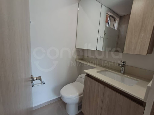 Apartamento en arriendo en Loma De San Jose, Sabaneta · foto 15 de 20