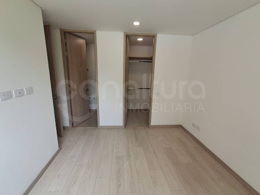 Apartamento en arriendo en Loma De San Jose, Sabaneta · foto 16 de 20