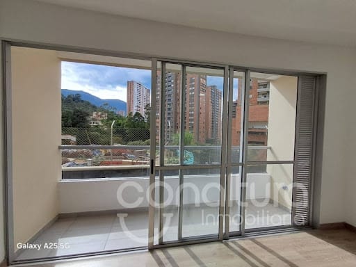 Apartamento de 3 alcobas en venta en San Jose, Sabaneta, 55 m² · foto 16 de 16
