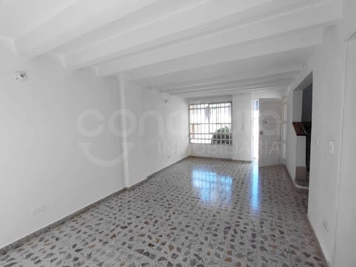 Casa de 4 alcobas en arriendo en Belén Aliadas, Medellín, 130 m² · foto 4 de 24