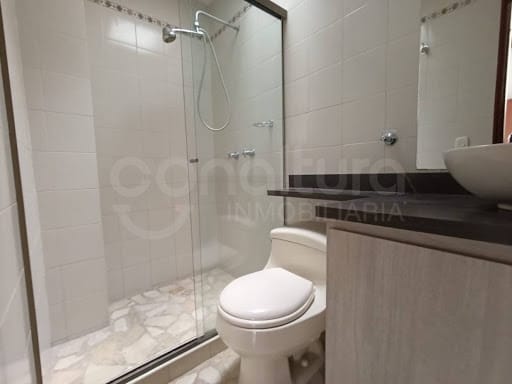 Apartamento de 3 alcobas en arriendo en El Velódromo, Medellín, 110 m² · foto 5 de 14