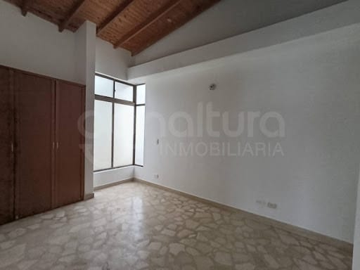 Apartamento de 3 alcobas en arriendo en El Velódromo, Medellín, 110 m² · foto 8 de 14