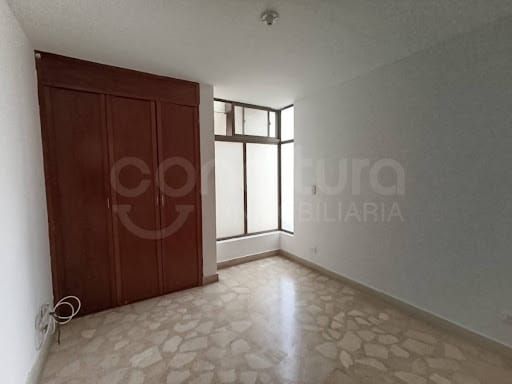 Apartamento de 3 alcobas en arriendo en El Velódromo, Medellín, 110 m² · foto 10 de 14