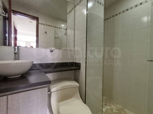 Apartamento de 3 alcobas en arriendo en El Velódromo, Medellín, 110 m² · foto 11 de 14