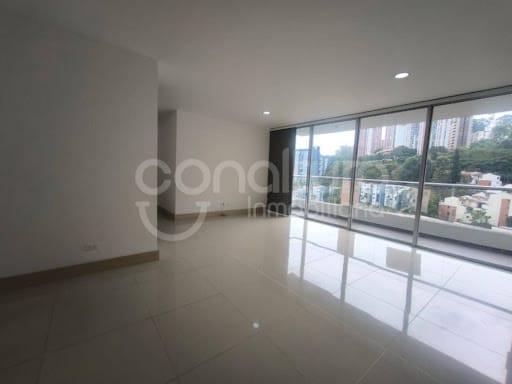 Apartamento de 3 alcobas en arriendo en Loma Del Indio, Medellín, 88 m² · foto 7 de 17