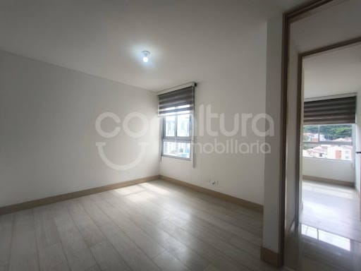 Apartamento de 3 alcobas en arriendo en Loma Del Indio, Medellín, 88 m² · foto 8 de 17