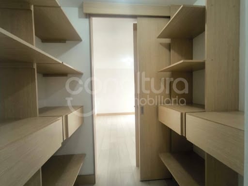 Apartamento de 3 alcobas en arriendo en Loma Del Indio, Medellín, 88 m² · foto 11 de 17