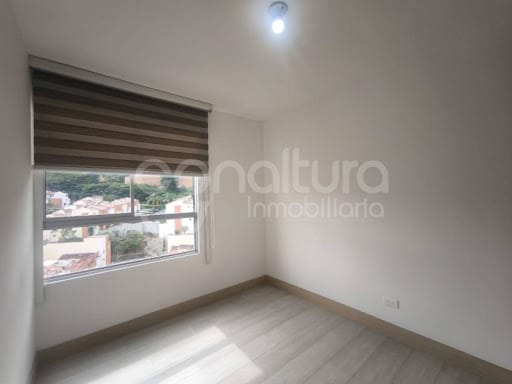 Apartamento de 3 alcobas en arriendo en Loma Del Indio, Medellín, 88 m² · foto 14 de 17