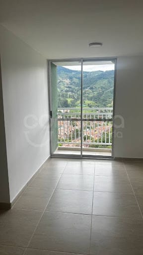 Apartamento de 3 alcobas en venta en San Antonio De Prado, Medellín, 52 m² · foto 5 de 10