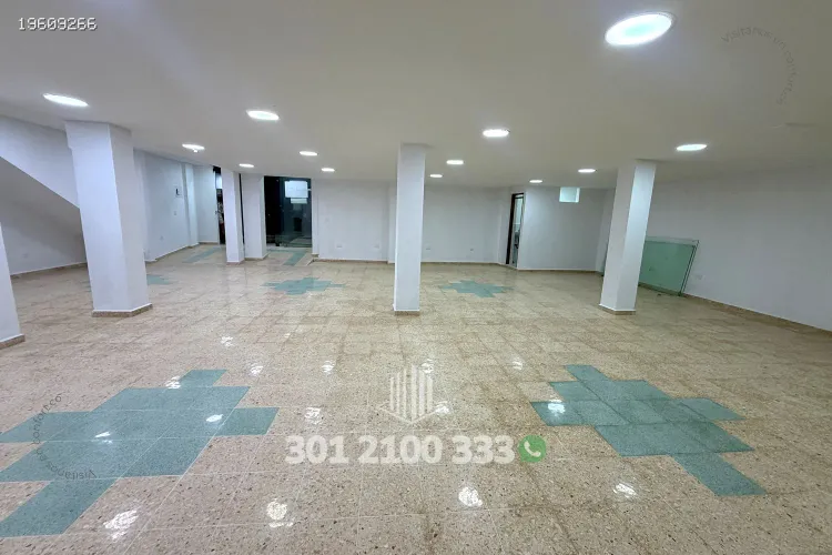 Local en arriendo en El Poblado, Medellín, 130 m² · foto 13 de 18