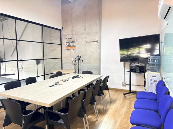 Local en arriendo en El Poblado, Medellín, 200 m² · foto 3 de 19