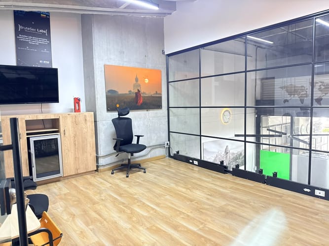 Local en arriendo en El Poblado, Medellín, 200 m² · foto 6 de 19