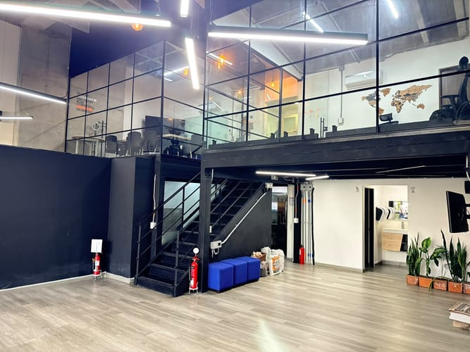 Local en arriendo en El Poblado, Medellín, 200 m² · foto 10 de 19