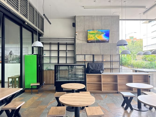 Local en arriendo en El Poblado, Medellín, 200 m² · foto 15 de 19