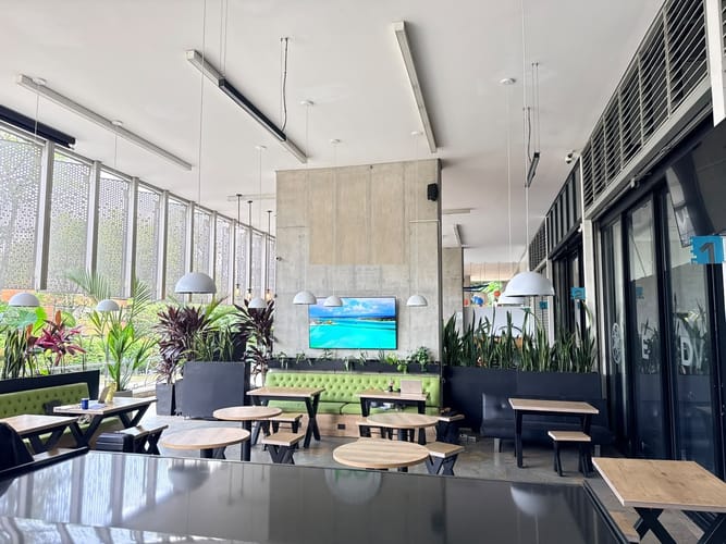 Local en arriendo en El Poblado, Medellín, 200 m² · foto 13 de 19