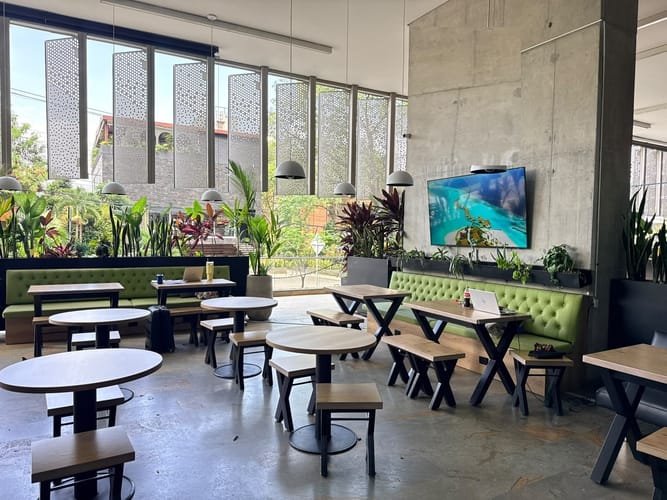 Local en arriendo en El Poblado, Medellín, 200 m² · foto 14 de 19