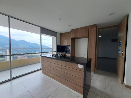 Apartamento en venta en Suramérica, La Estrella · foto 3 de 18