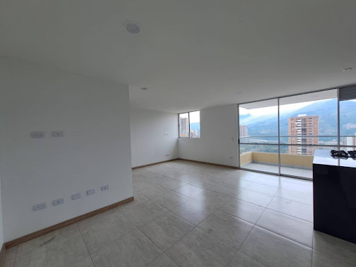 Apartamento en venta en Suramérica, La Estrella · foto 14 de 18