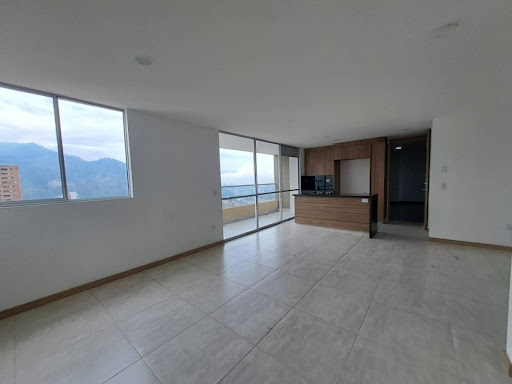 Apartamento en venta en Suramérica, La Estrella · foto 16 de 18