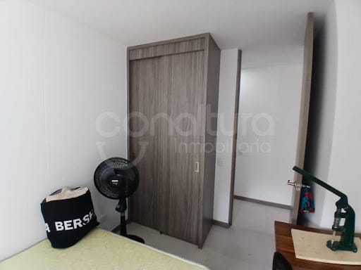 Apartamento de 3 alcobas en venta en Asdesillas, Sabaneta, 66 m² · foto 12 de 14
