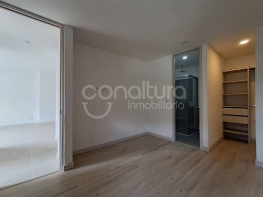 Apartamento de 3 alcobas en arriendo en La Aldea, Medellín, 64 m² · foto 5 de 13