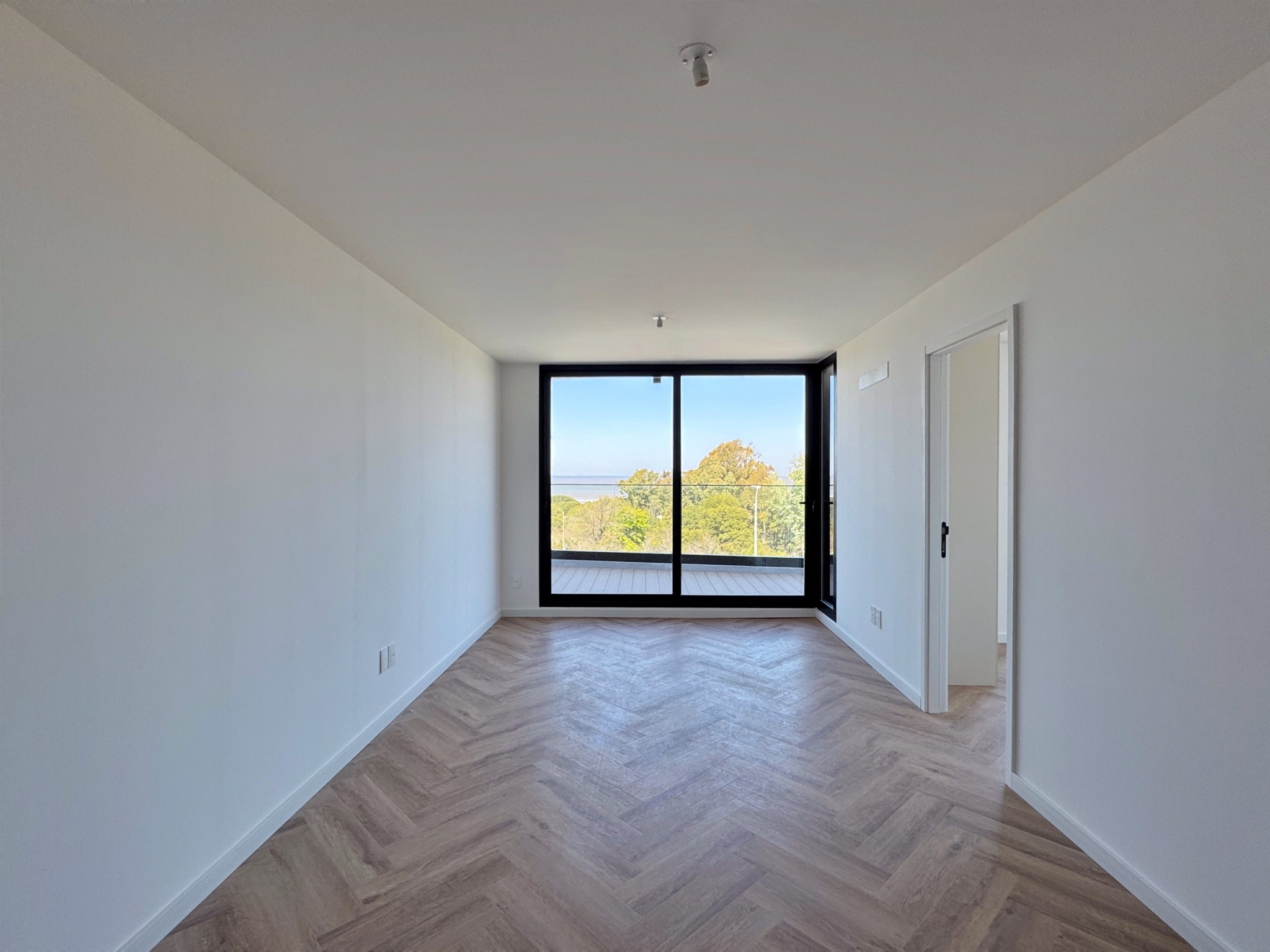 Apartamento De 3 Dormitorios En Alquiler En Barra De Carrasco - Unidad 405A - Costanera Village · Foto 4