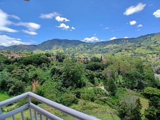 Apartamento de 3 alcobas en venta en Cabecera San Antonio De Prado, Medellín, 52 m² · foto 5 de 13