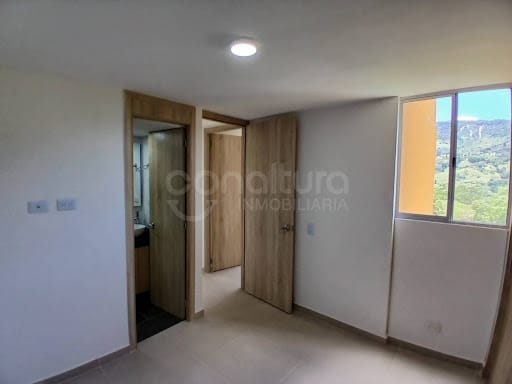 Apartamento de 3 alcobas en venta en Cabecera San Antonio De Prado, Medellín, 52 m² · foto 11 de 13