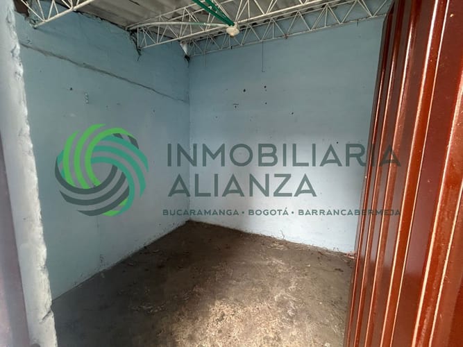 Casa de 7 alcobas en venta en Comuneros, Bucaramanga, 280 m² · foto 17 de 22