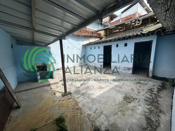 Casa de 7 alcobas en venta en Comuneros, Bucaramanga, 280 m² · foto 20 de 22