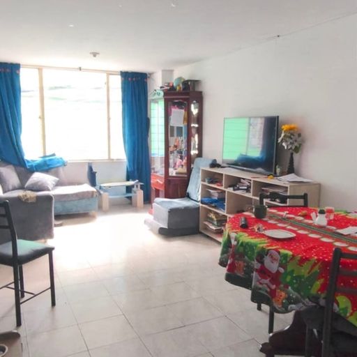 Casa en venta en Engativá, Bogotá · foto 2 de 24