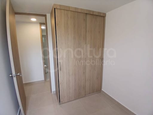 Apartamento de 3 alcobas en venta en San Jose, Sabaneta, 55 m² · foto 10 de 16