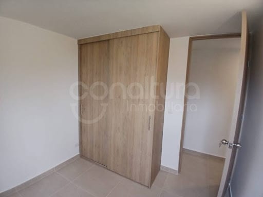 Apartamento de 3 alcobas en venta en San Jose, Sabaneta, 55 m² · foto 12 de 16