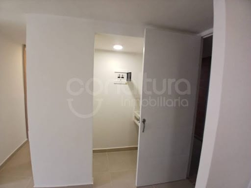 Apartamento de 3 alcobas en venta en San Jose, Sabaneta, 55 m² · foto 14 de 16