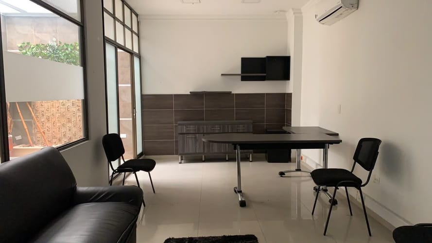 Oficina en arriendo en La Macarena, Bucaramanga, 213 m² · foto 8 de 20