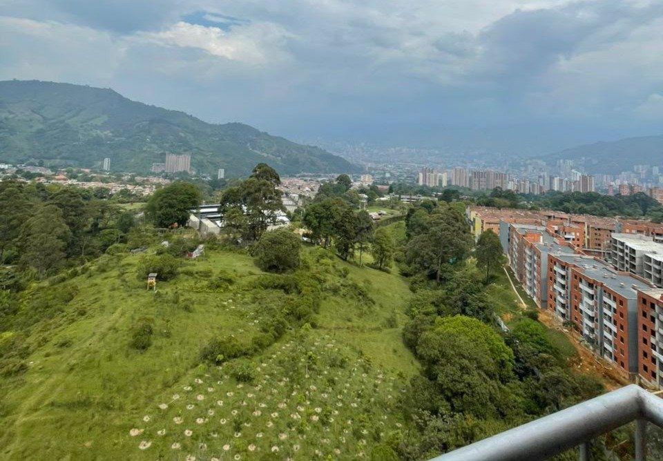 Apartamento en venta en San Antonio De Prado, La Estrella · foto 12 de 12