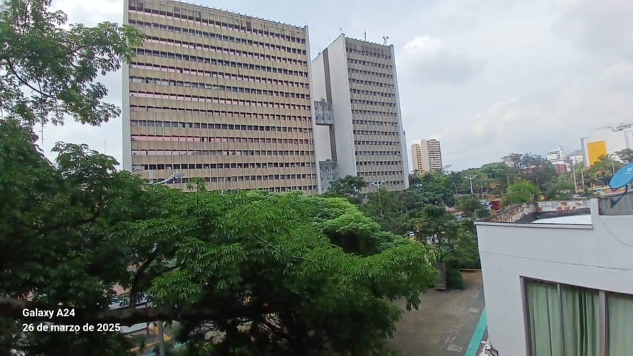 Apartamento de 3 alcobas en venta en Centenario, Cali, 132 m² · foto 20 de 24