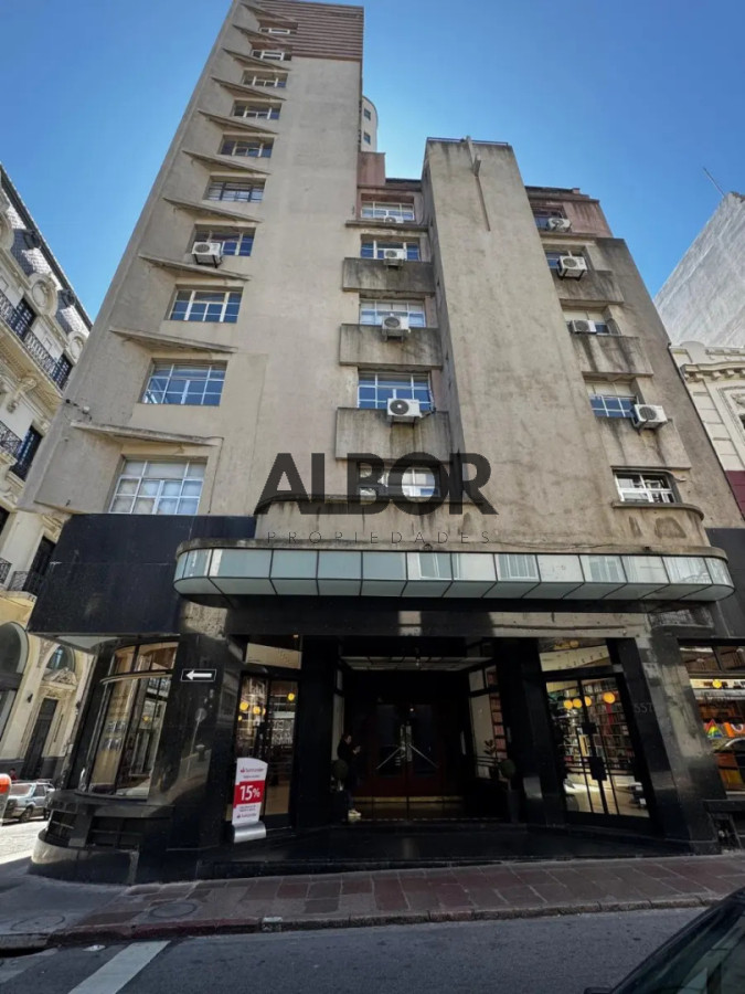 Alquiler de Oficina en Ciudad Vieja - Edificio Centenario · Foto 9