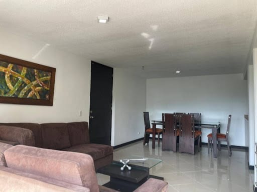 Apartaestudio en arriendo en Loma De Los Bernal, Medellín, 90 m² · foto 7 de 18