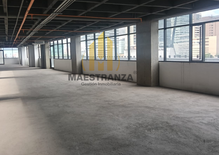 Oficina en arriendo en Santa Fe, Medellín, 783 m² · foto 2 de 5