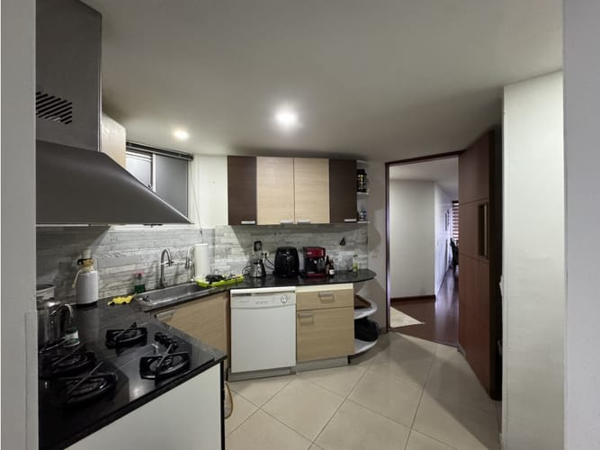 Apartamento en venta en El Contador, Bogotá · foto 4 de 18