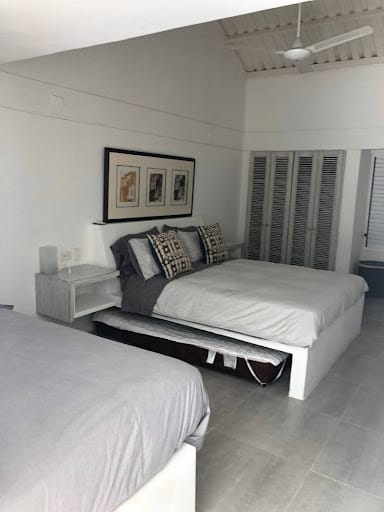 Casa de 5 alcobas en venta en Bosques De Peñalisa, Girardot, 370 m² · foto 9 de 20