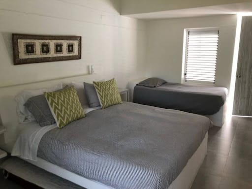 Casa de 5 alcobas en venta en Bosques De Peñalisa, Girardot, 370 m² · foto 11 de 20