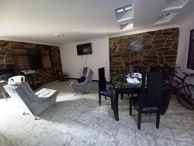 Casa de 7 alcobas en venta en Colseguros Andes, Cali, 457 m² · foto 21 de 24