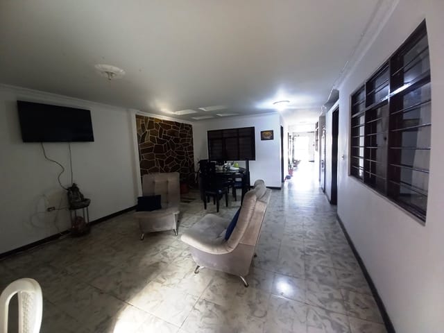 Casa de 7 alcobas en venta en Colseguros Andes, Cali, 457 m² · foto 22 de 24