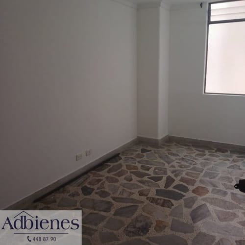Apartamento de 3 alcobas en arriendo en Laureles, Medellín, 114 m² · foto 6 de 10