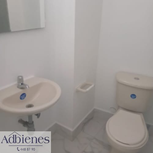 Apartamento de 3 alcobas en arriendo en Laureles, Medellín, 114 m² · foto 9 de 10
